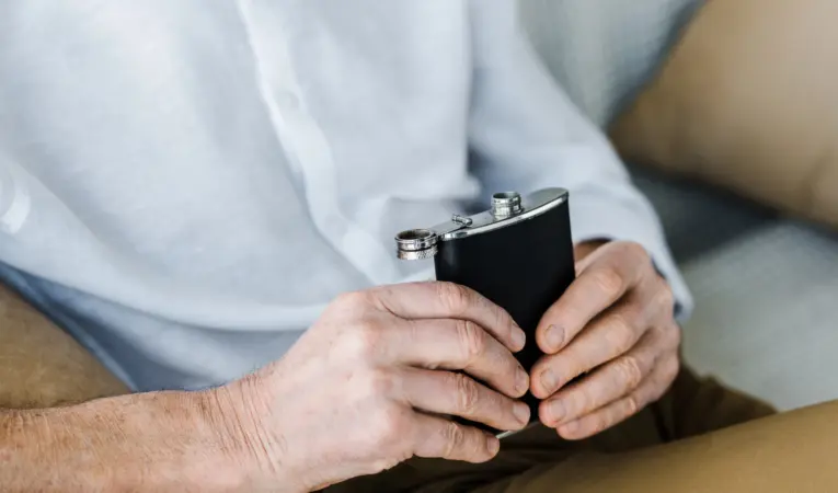 Depositphotos_242922356_L